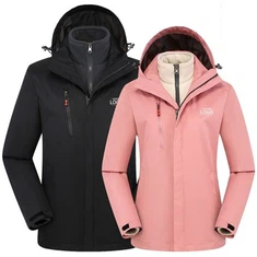 Μαύρο μπουφάν πεζοπορίας